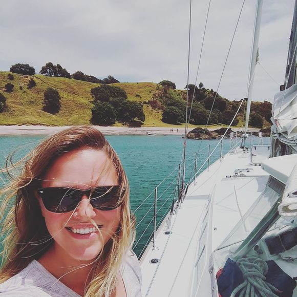 Meet your Posher, Gwen - Picture 1 of 1